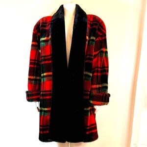 Vintage 80s Regal Plush Collection Faux Fur Tartan / Plaid Women's Coat